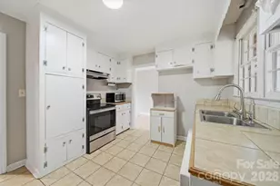 212 Newland Pl NW, Lenoir, NC 28645 - Photo 10