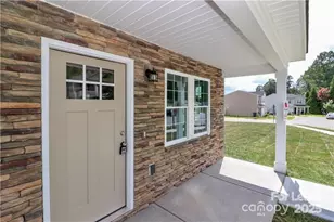 3973 Newhall Dr NW, Hickory, NC 28601 - Photo 2