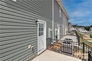 3973 Newhall Dr NW, Hickory, NC 28601 - Photo 38