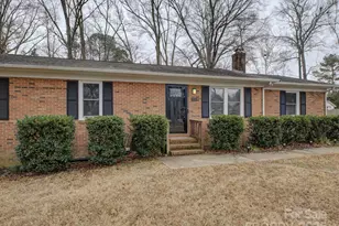 228 Ridge Dr, Harrisburg, NC 28075 - Photo 2