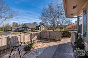 122 Outlook Cir, Swannanoa, NC 28778 - Photo 4