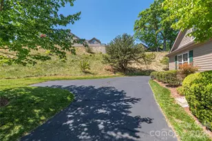 122 Outlook Cir, Swannanoa, NC 28778 - Photo 28
