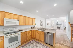 122 Outlook Cir, Swannanoa, NC 28778 - Photo 10