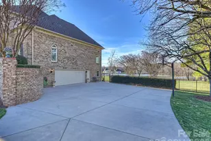 433 Landsbury Dr, Waxhaw, NC 28173 - Photo 48