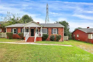 2701 Watson Dr, Charlotte, NC 28208 - Photo 2