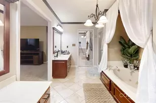 137 N Shore Dr, Cherryville, NC 28021 - Photo 18