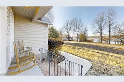 137 N Shore Drive, Cherryville, NC 28021 - Photo 2