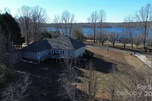 137 N Shore Dr, Cherryville, NC 28021 - Photo 40