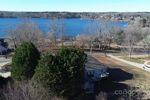 137 N Shore Dr, Cherryville, NC 28021 - Photo 36