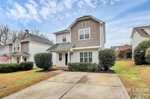 1040 Crestdale Crossing Dr, Matthews, NC 28105 - Photo 2