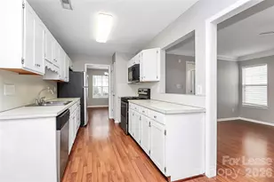 1040 Crestdale Crossing Dr, Matthews, NC 28105 - Photo 14