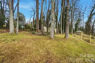 5326 Dolphin Ln, Charlotte, NC 28215 - Photo 26