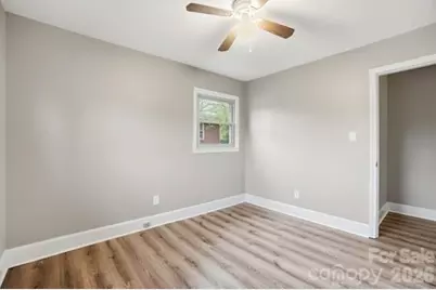 5326 Dolphin Lane, Charlotte, NC 28215 - Photo 16
