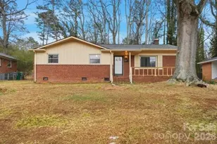 5326 Dolphin Ln, Charlotte, NC 28215 - Photo 28