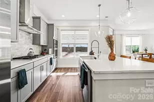 5010 Whitman Ave, Matthews, NC 28105 - Photo 4