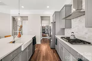 5010 Whitman Ave, Matthews, NC 28105 - Photo 6