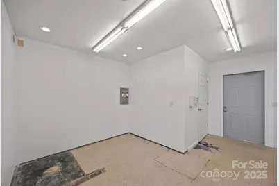 701 Dana Road, Hendersonville, NC 28792 - Photo 24