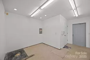 701 Dana Rd, Hendersonville, NC 28792 - Photo 24