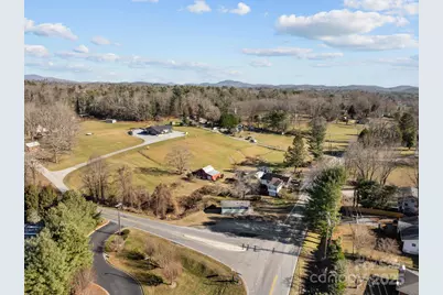 701 Dana Road, Hendersonville, NC 28792 - Photo 12