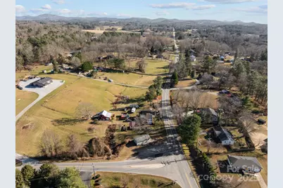 701 Dana Road, Hendersonville, NC 28792 - Photo 10