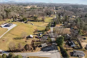 701 Dana Rd, Hendersonville, NC 28792 - Photo 10