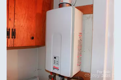 709 Wickins Drive, Hendersonville, NC 28791 - Photo 20