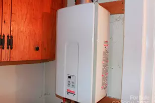 709 Wickins Dr, Hendersonville, NC 28791 - Photo 20