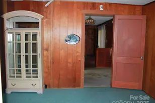 709 Wickins Dr, Hendersonville, NC 28791 - Photo 6