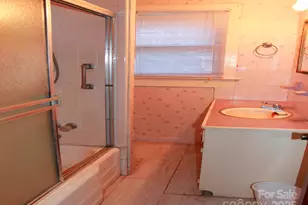 709 Wickins Dr, Hendersonville, NC 28791 - Photo 24