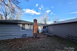 709 Wickins Dr, Hendersonville, NC 28791 - Photo 28