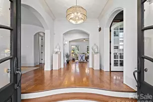 229 Wrenwood Ln, Charlotte, NC 28211 - Photo 8