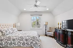 229 Wrenwood Ln, Charlotte, NC 28211 - Photo 34