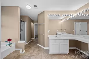 11926 Hawick Valley Ln, Charlotte, NC 28277 - Photo 20