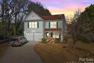 11926 Hawick Valley Ln, Charlotte, NC 28277 - Photo 2