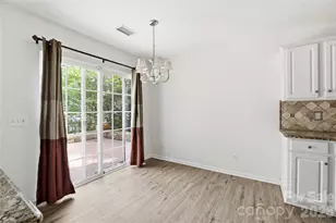 11926 Hawick Valley Ln, Charlotte, NC 28277 - Photo 14