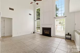 11926 Hawick Valley Ln, Charlotte, NC 28277 - Photo 6