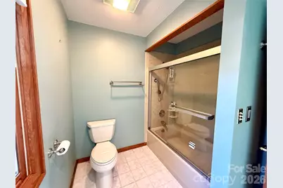 2001 Plum Tree Lane, Hendersonville, NC 28739 - Photo 18