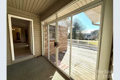 2001 Plum Tree Lane, Hendersonville, NC 28739 - Photo 16