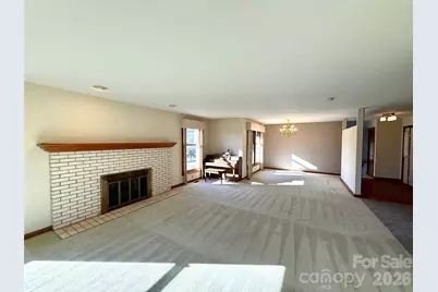 2001 Plum Tree Lane, Hendersonville, NC 28739 - Photo 20