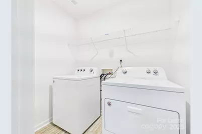 2032 Highland Knoll Drive, Charlotte, NC 28269 - Photo 18