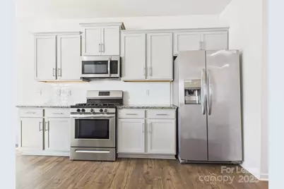 2032 Highland Knoll Drive, Charlotte, NC 28269 - Photo 6