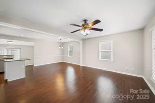 6907 Glenmoor Dr, Charlotte, NC 28214 - Photo 4