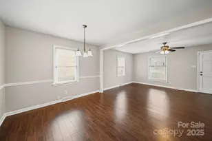 6907 Glenmoor Dr, Charlotte, NC 28214 - Photo 8