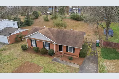 6907 Glenmoor Drive, Charlotte, NC 28214 - Photo 32