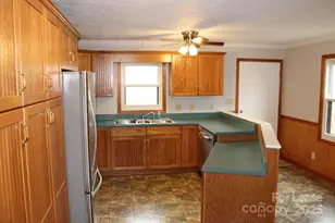 105 Park St, Columbus, NC 28722 - Photo 14