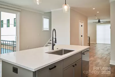 1302 E 10th Street E, Charlotte, NC 28204 - Photo 14