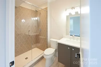 1302 E 10th Street E, Charlotte, NC 28204 - Photo 26