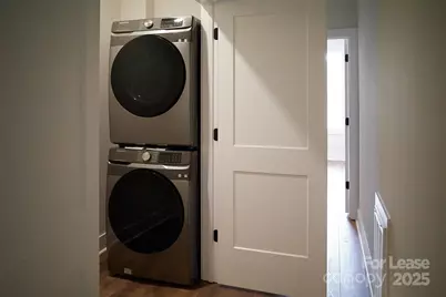 1302 E 10th Street E, Charlotte, NC 28204 - Photo 30