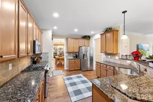 401 Brookridge Dr, Mount Holly, NC 28120 - Photo 18