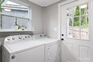 145 Shackford St, Waynesville, NC 28786 - Photo 30